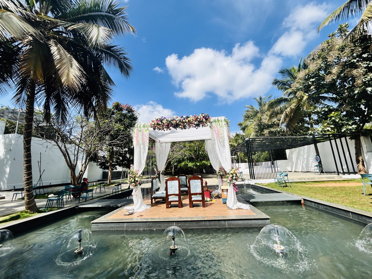 Weddings & Private Socials